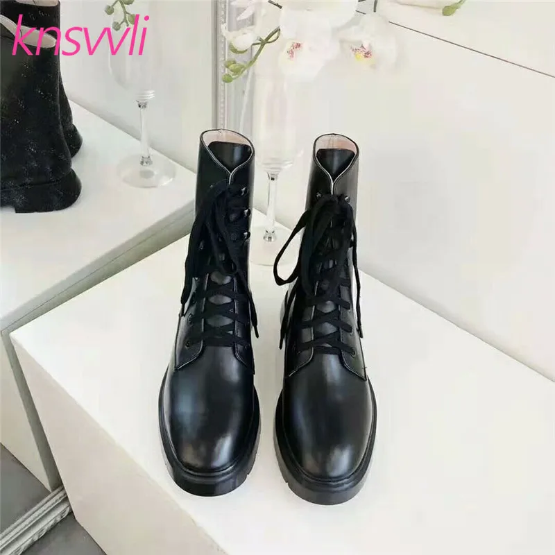 Мотоциклетные женские ботинки из натуральной кожи с вышивкой Короткие на