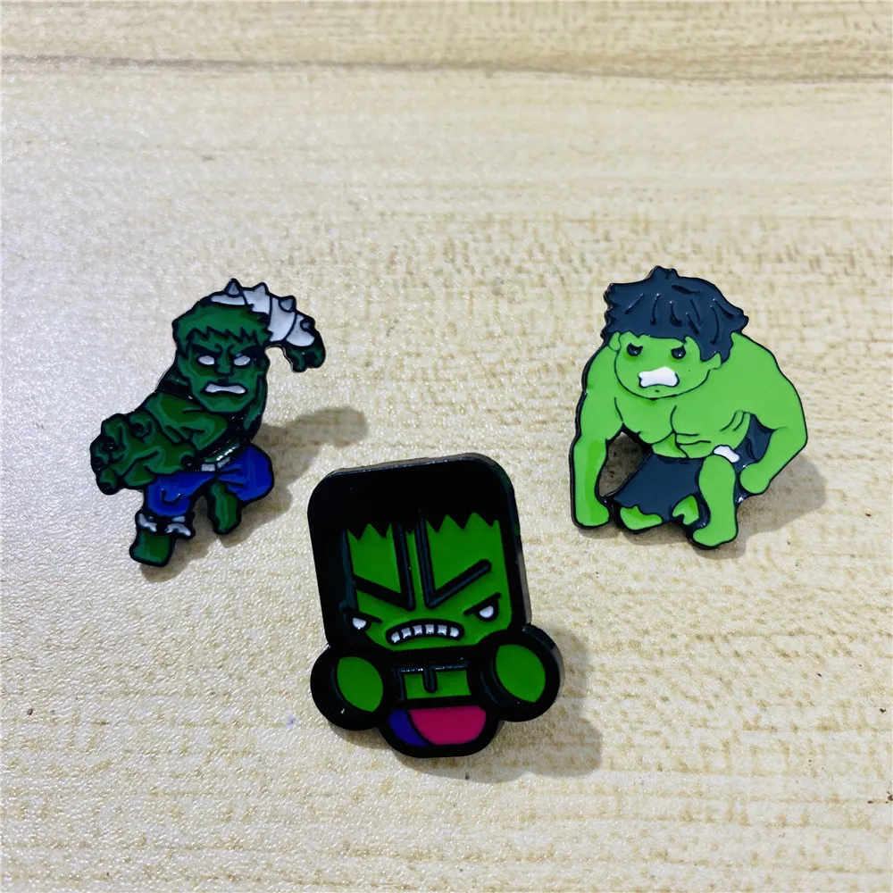 

Disney Marvel Brooch Avengers Invincible Hulk Cartoon Metal Badge Pin Clothes Decoration Gift Bag Accessories Couple