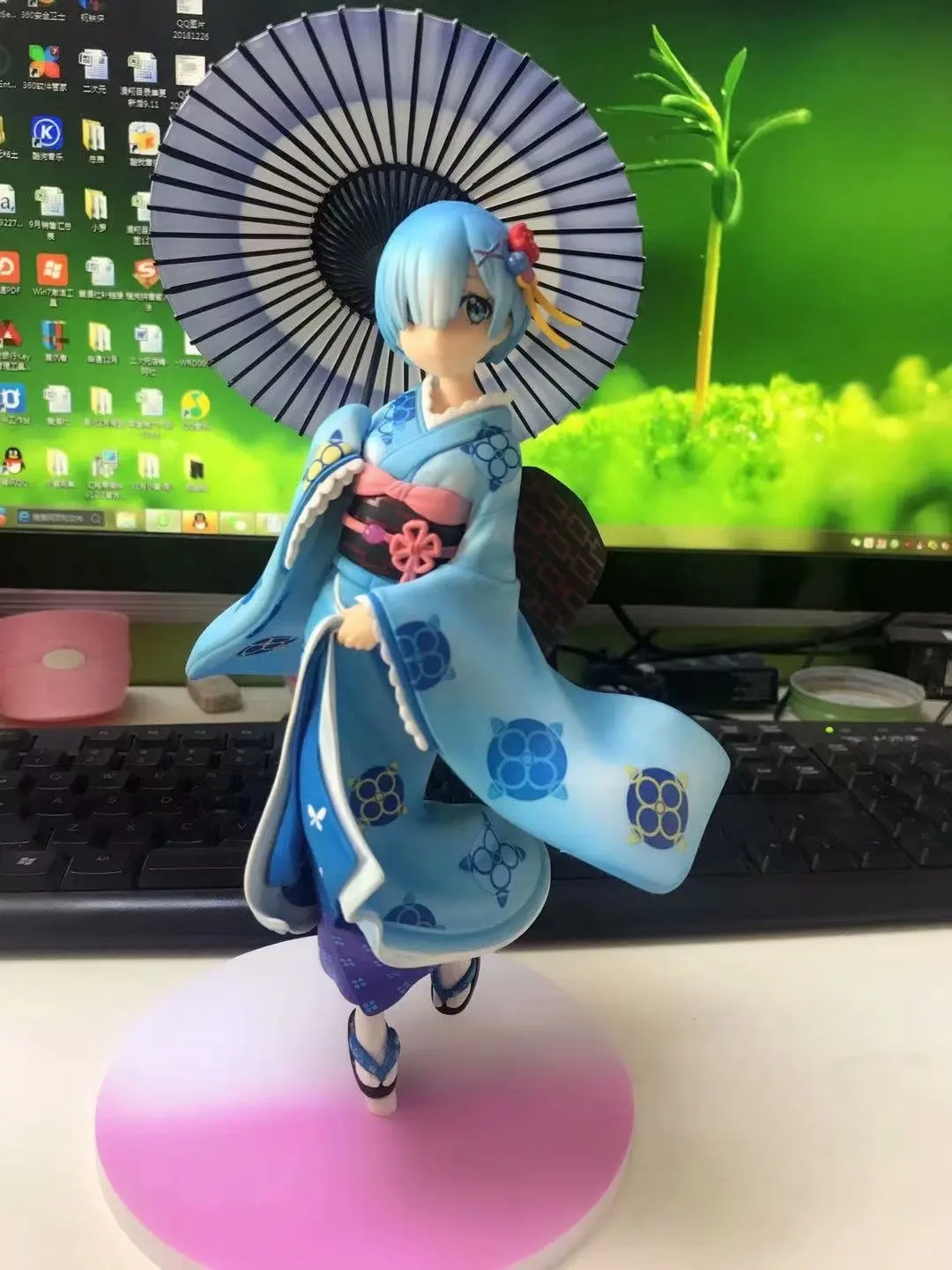 

Re: Life In A Different World From Zero Rem Action Figure 1/8 scale Holding An Umbrella Kimono Rem PVC figure Toy