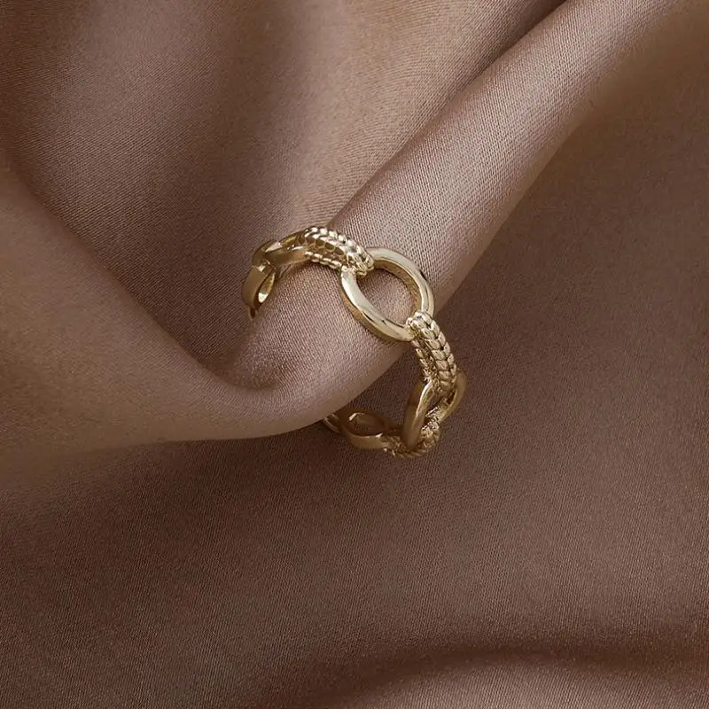 

XIAOBOACC Golden Adjustable Ring for Women Korean Fashion Chain Index Finger Ring Retro Luxury Ins Trend Jewelry Wholesale