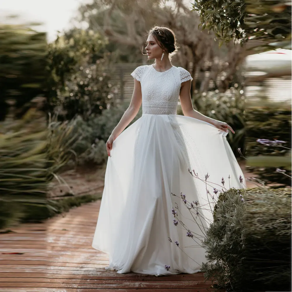 

Богемное летнее свадебное платье А-силуэта, кружевное пляжное платье с круглым вырезом и коротким рукавом для невесты, элегантное шифоново...