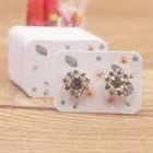 Новинка 100 шт., упаковка для сережек в виде цветка 3,5*2,5, маленькая упаковка для сережек-гвоздиков, белая крафт-бумага