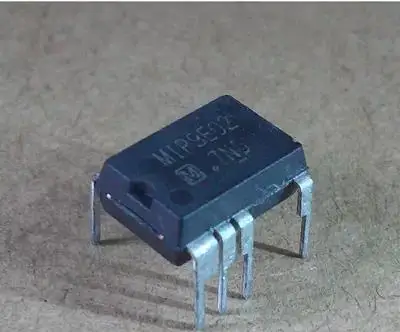 

Free Delivery. MIP9E02 M1P9E02 LCD power supply IC chips into 8 feet