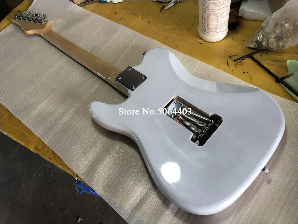 Новая высококачественная электрическая гитара белая краска Кленовая шея