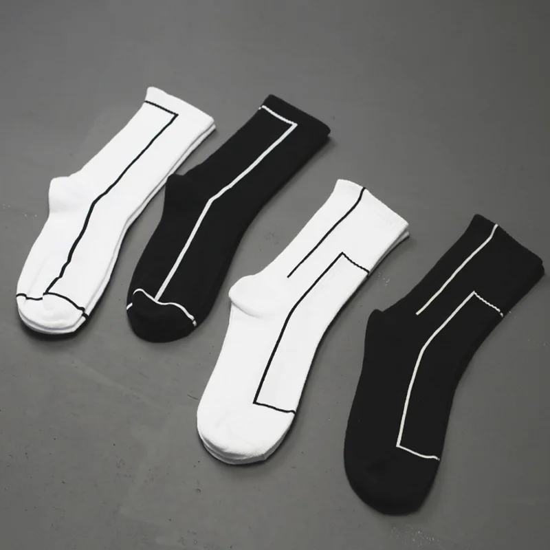 

Unisex Crew Socks Men Black White Striped Simple Cotton Breathable Funny Socks Women Ulzzang Harajuku Designer Socks Dropship