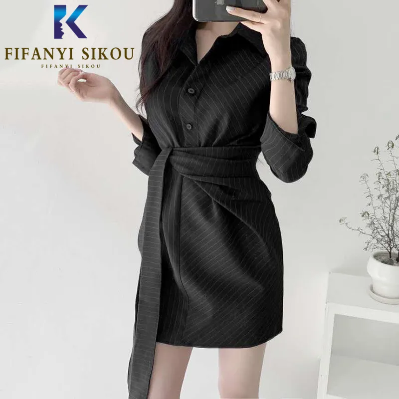 Женское платье-рубашка в черную полоску элегантное приталенное мини-платье на