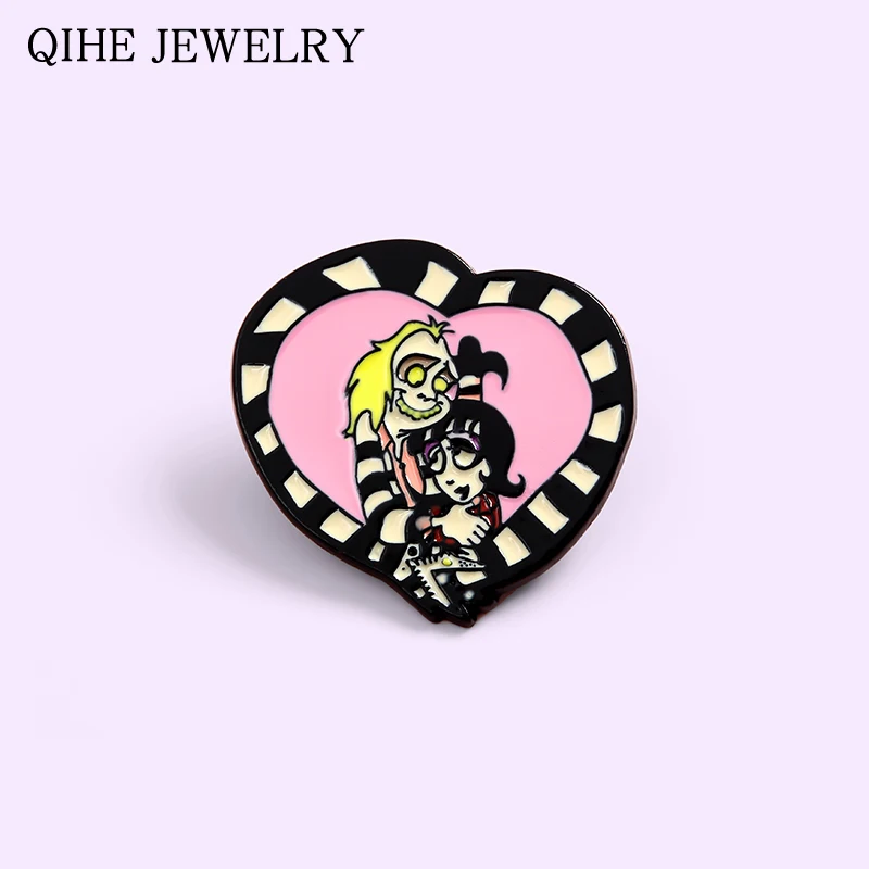 Эмалированная брошь в виде сердца песка червя влюбленных значок готическом