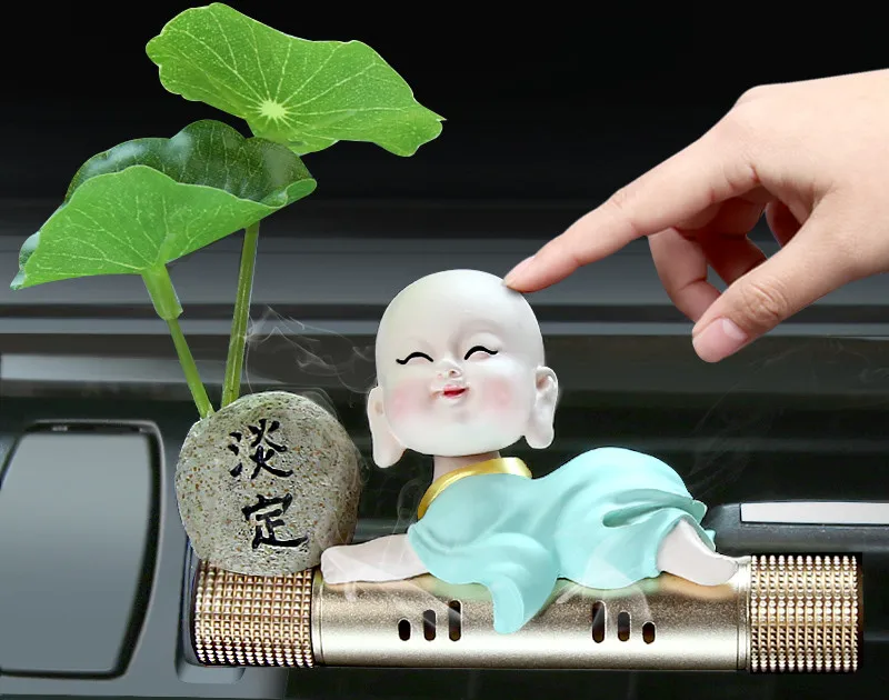 Освежитель воздуха для автомобиля буддийская кукла-монах освежитель зажим духов