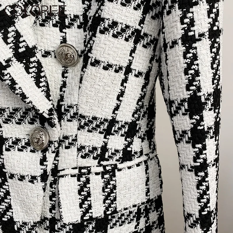 

Classic Lion Metal Buttons Wool Coat Women 2020 Autumn Winter Fashion Notched Plaid Jacket Double-breasted abrigos para mujer