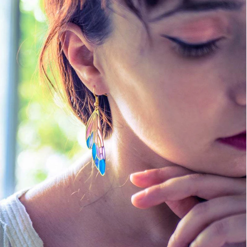 

2021 Unusual Gradient Colorful Feather Wings Butterfly Wing Earrings For Women Eardrop Earring Party Beach Exotic Jewelry Charms