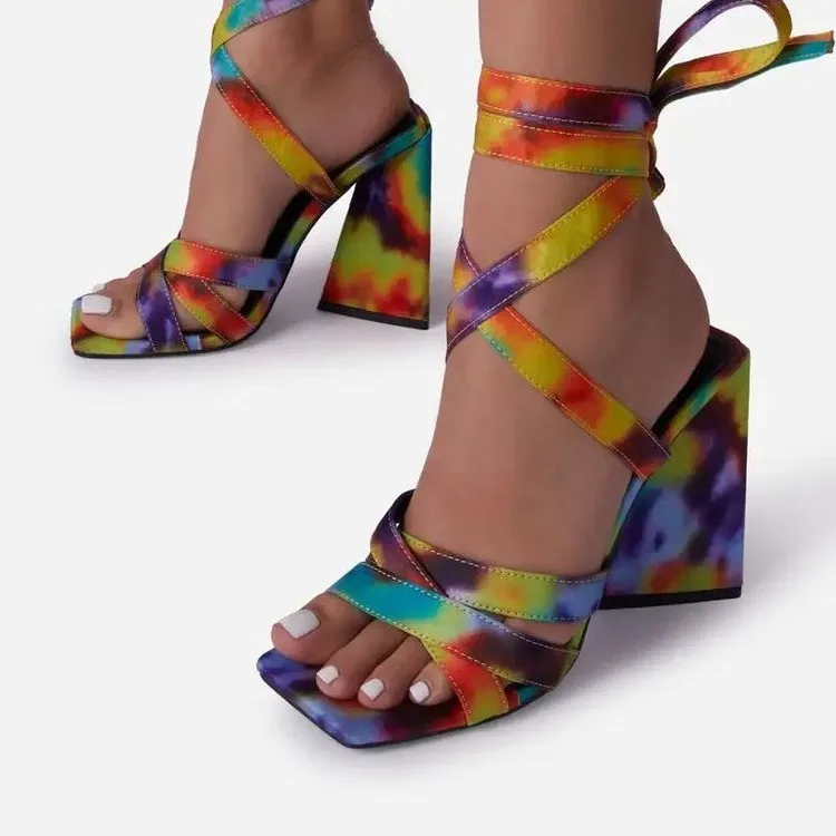 

Spring/summer 2022 New Color Square Toe Cross Strap Triangle High Heels Women's Trade Large Size Sandals Sandalias De Tacon