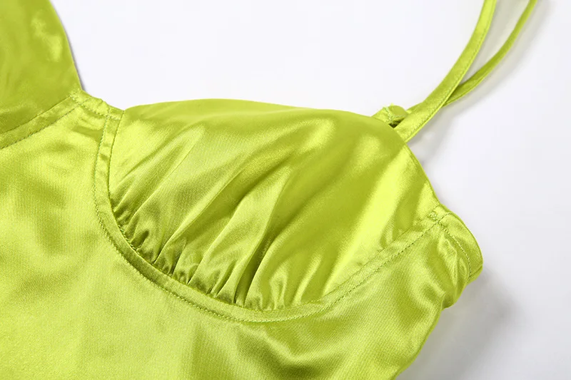 Женский укороченный топ с круглым вырезом облегающий розовый фиолетовый черный