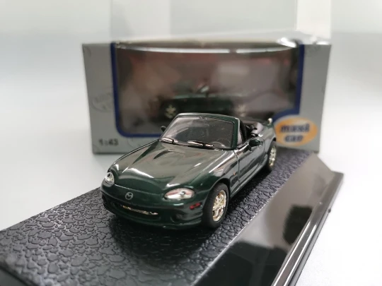 Модель автомобиля из сплава МАЗ DA MX5 в масштабе 1:43 литые металлические игрушки