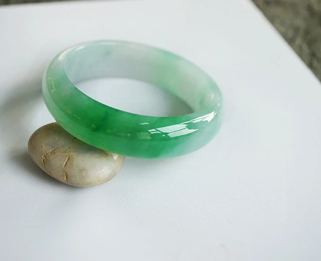 Отправить сертификат натуральный Изумрудный браслет класса А из Мьянмы зеленый