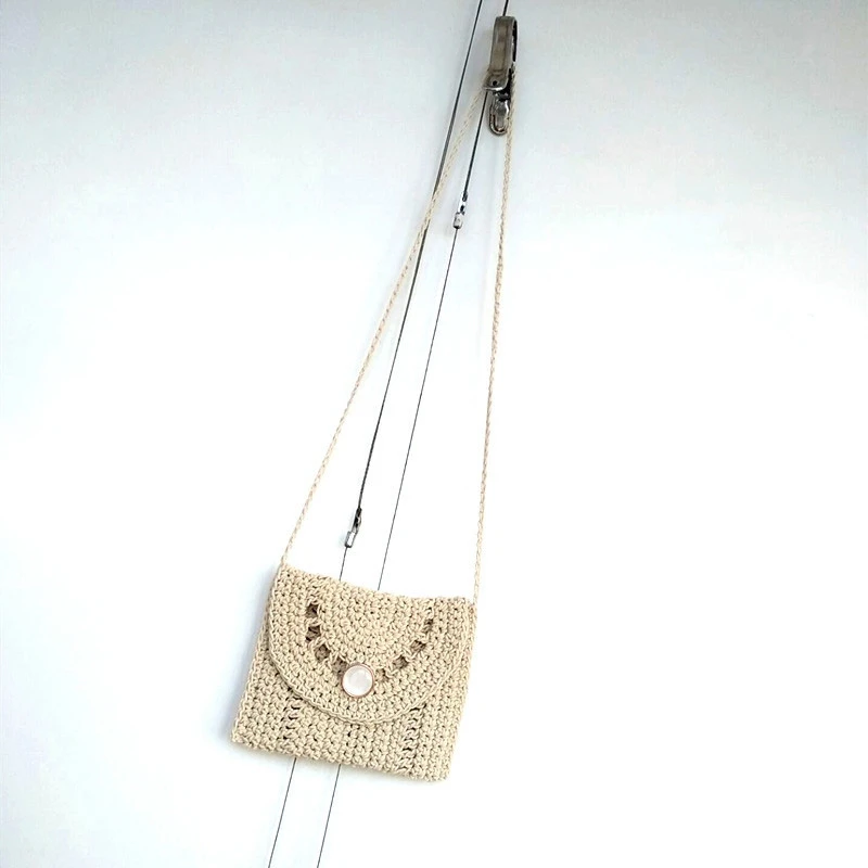

Small Bag Female Retro Straw Small Square Bag Woven Shoulder Messenger Bag Beach Bag