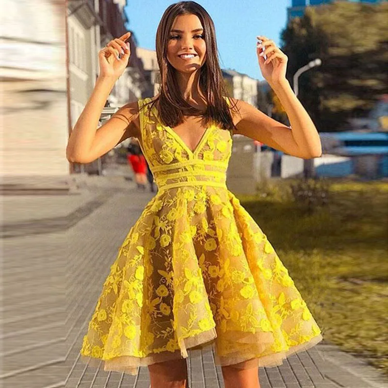 Уникальные кружевные платья с v-образным вырезом и аппликацией желтые короткие
