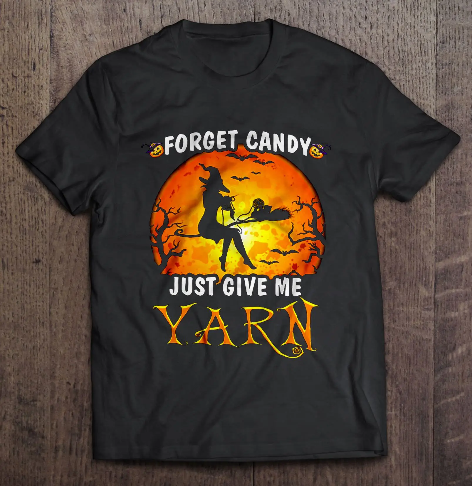 Футболки с надписью Forget Candy Just Give Me Yarnwitch|Мужские футболки| |