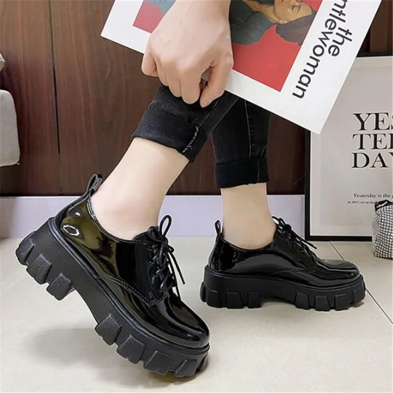 

Large size sports women's shoes new breathable women platform sneakers fashion running womens leather shoes comfortable loafers