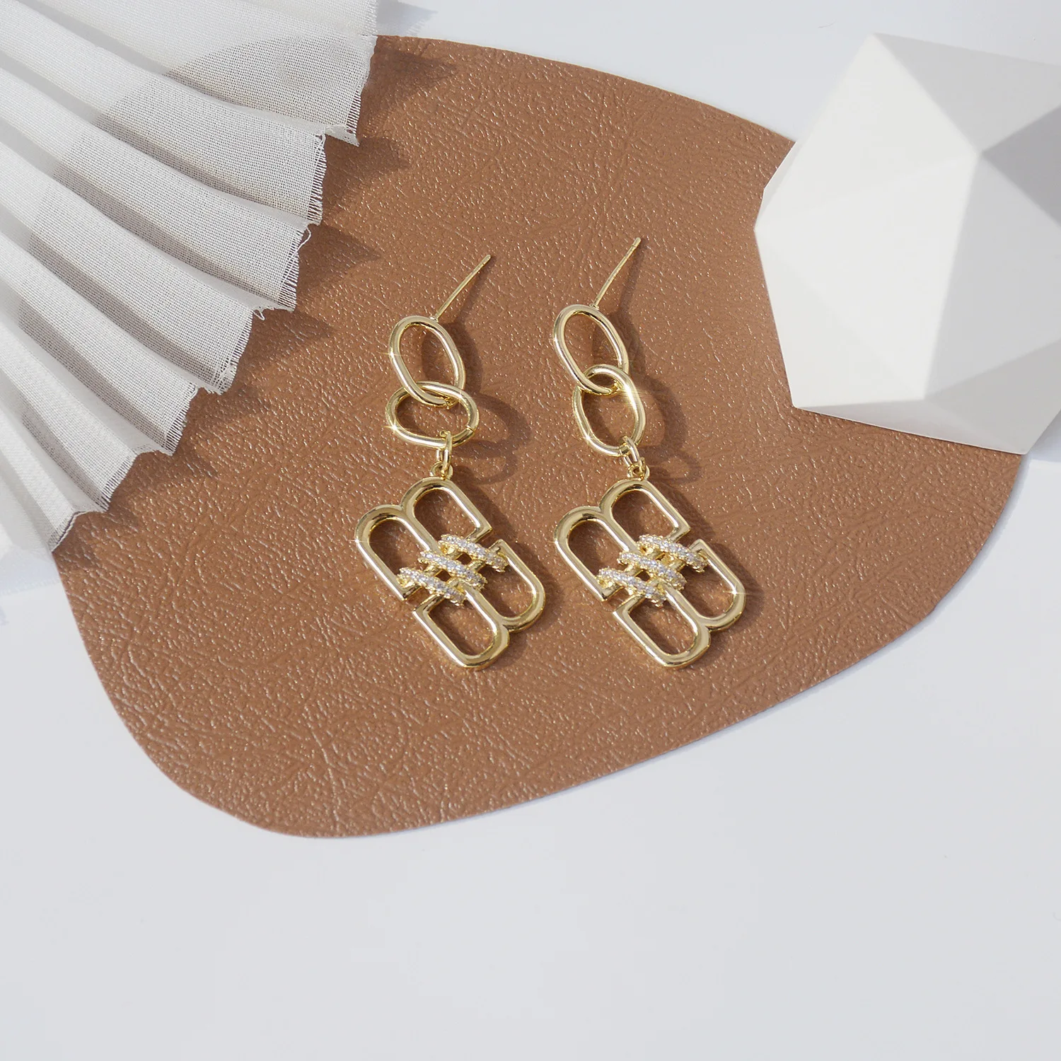 

Delicate Jewelry 14K Gold Plated Letter B Zircon Stud Earrings for WomenUnique Elegant Earrings