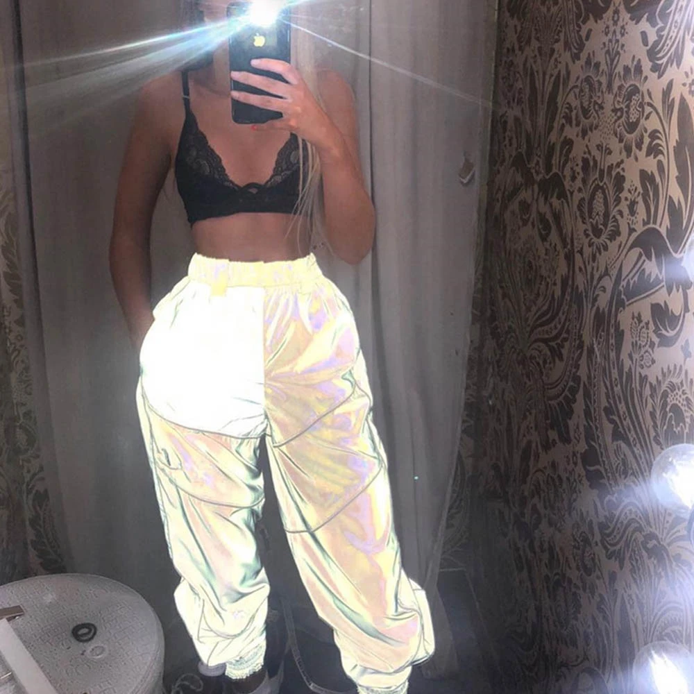 

Брюки-шаровары женские однотонные серые, со светоотражающими полосками, с эластичной талией и карманами