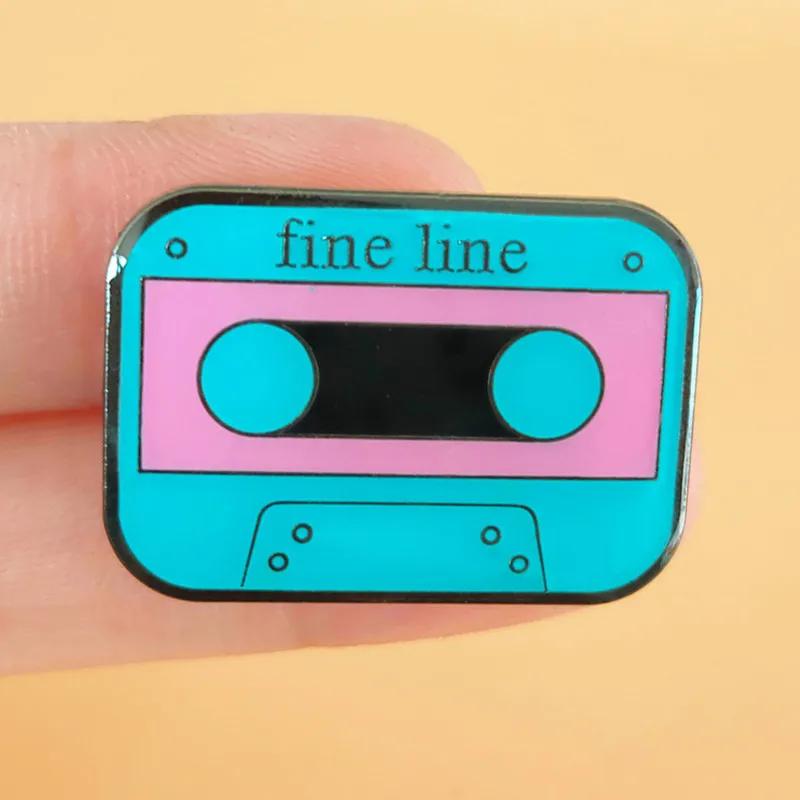 

Fine Line Cassette Tape Enamel Brooch Pin Jacket Lapel Hard Metal Pins Brooches Badges Exquisite Jewelry Accessories Gifts