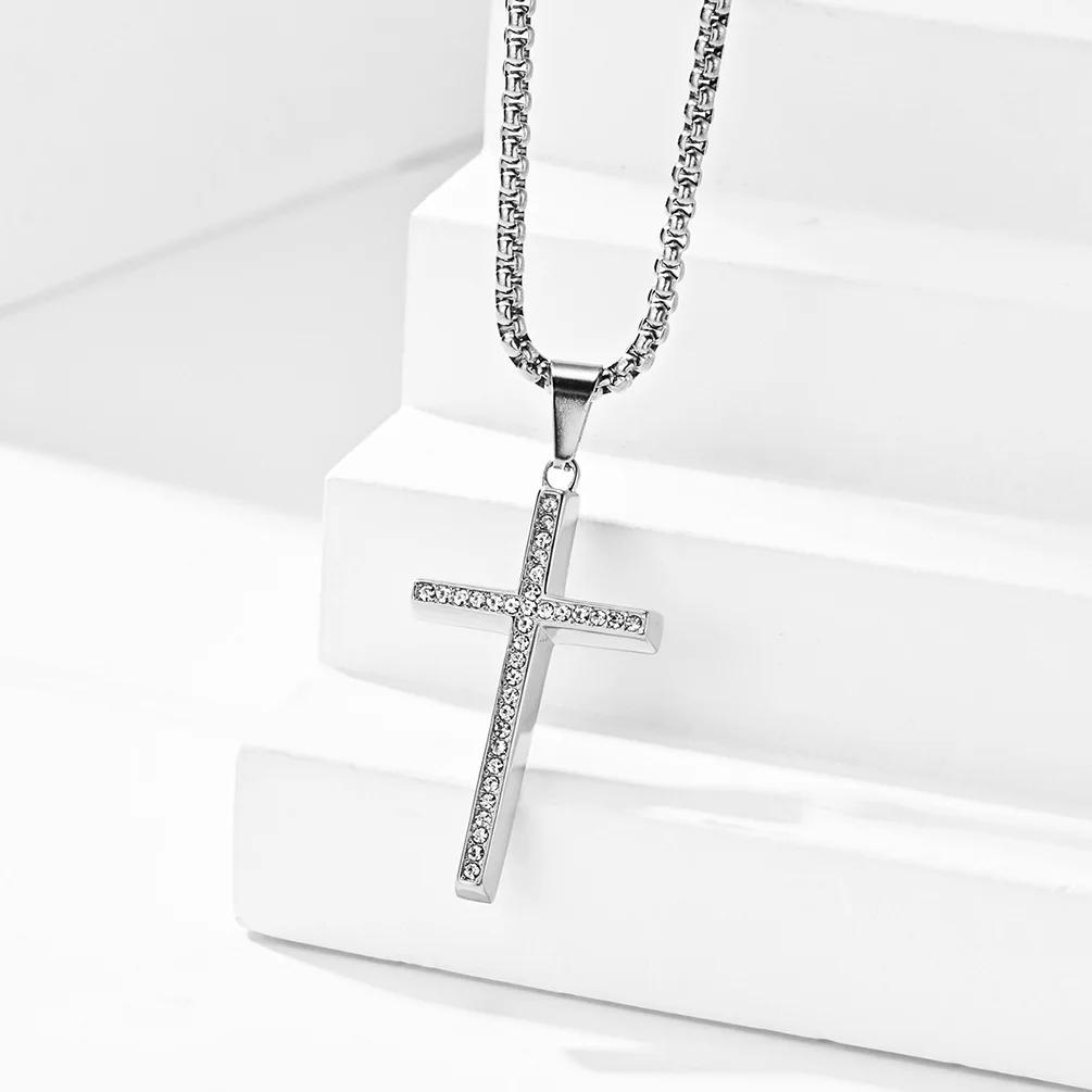 

European And American Style Simple Diamond Inlaid Stainless Steel Cross, Minority Hip-hop Wear Pendant Necklace
