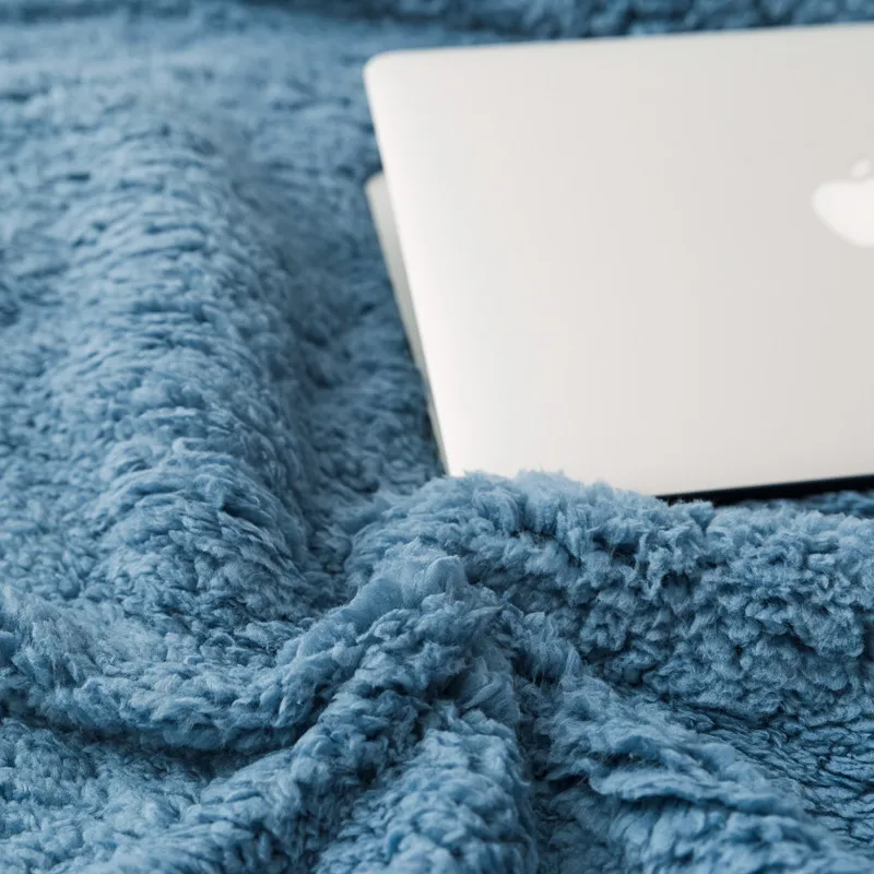 Мягкие теплые зимние одеяла с наволочками многофункциональный плюшевый