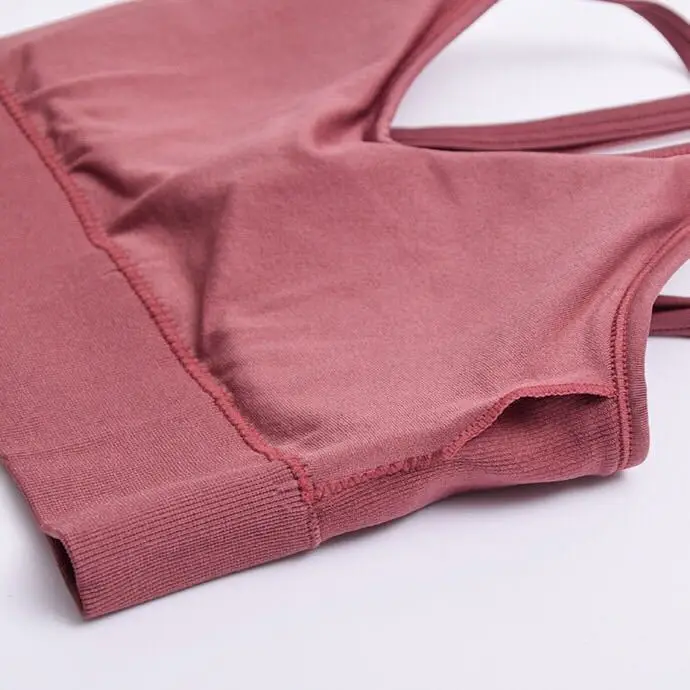 Бюстгальтер без косточек майка нить ретро комплект нижнего белья стального