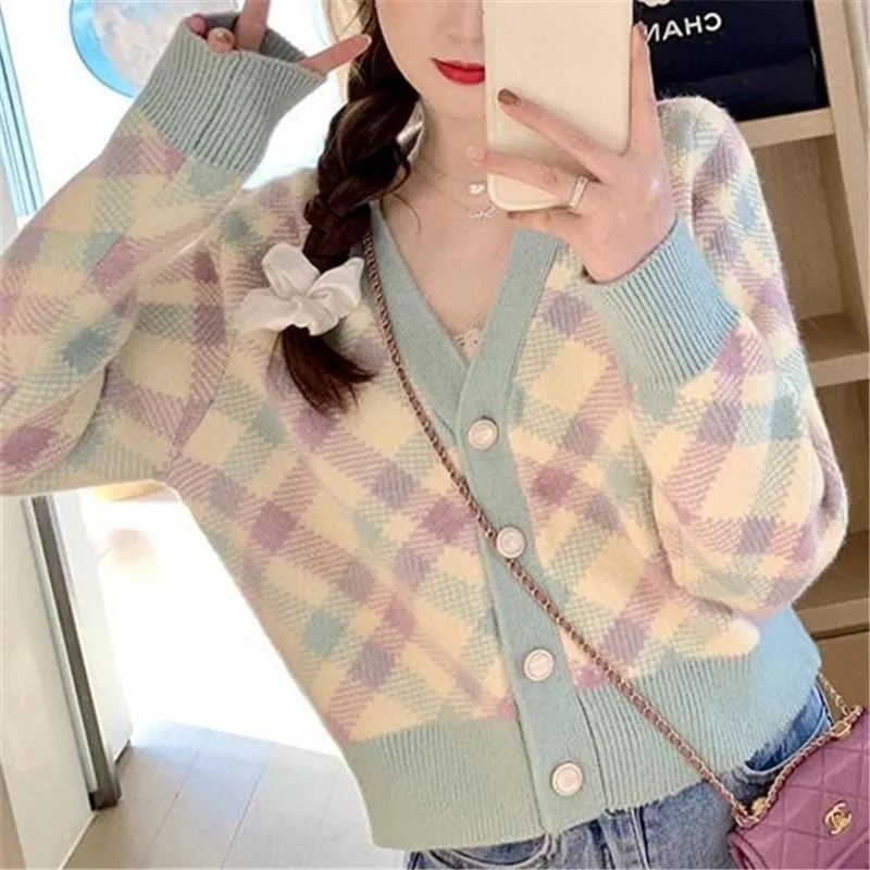 

Oneimirry Single Breasted V Neck Women Geometric Rhombic Cardigan Sweater Fashion Button Knitted Coat Tops Woman Jumper 2021