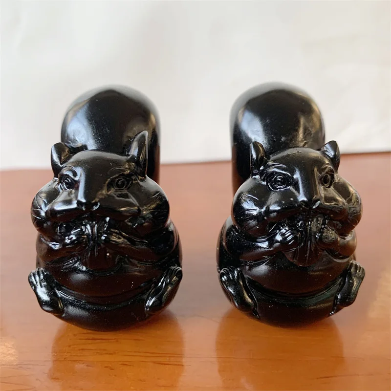 

Natural Obsidian Squirrel Hand-carved Cartoon Polished Crystal Healing Stone Home Decor Creative Christmas Gifts For Kids 1pcs