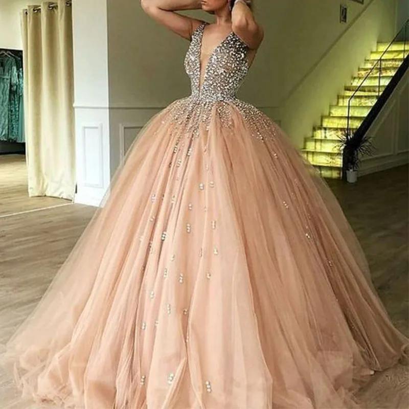 

2021 Custom Made V Neck Rhinestones Top Women Ball Gowns Sweet 16 Dresses Gowns Prom Dresses Quinceanera Dresses Gowns