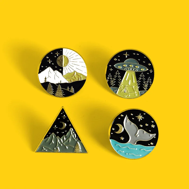 

New Planet Series Brooch Unisex Stylish Good-looking Personality Creative Star Mountain Peak Spaceship Shaped Backpack Badge