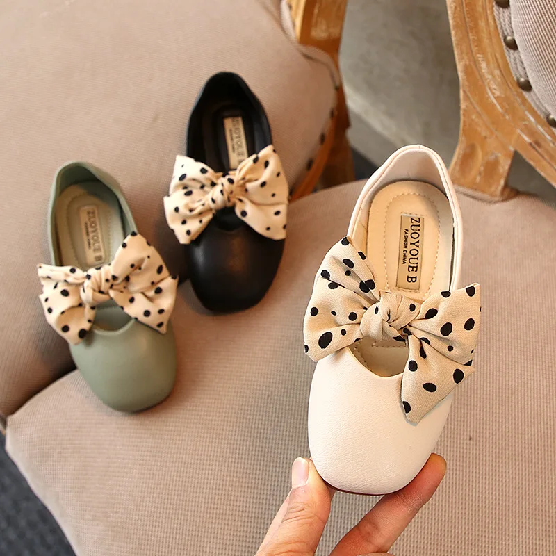 Весенние детские туфли принцессы Кожаные на плоской подошве с бантом для