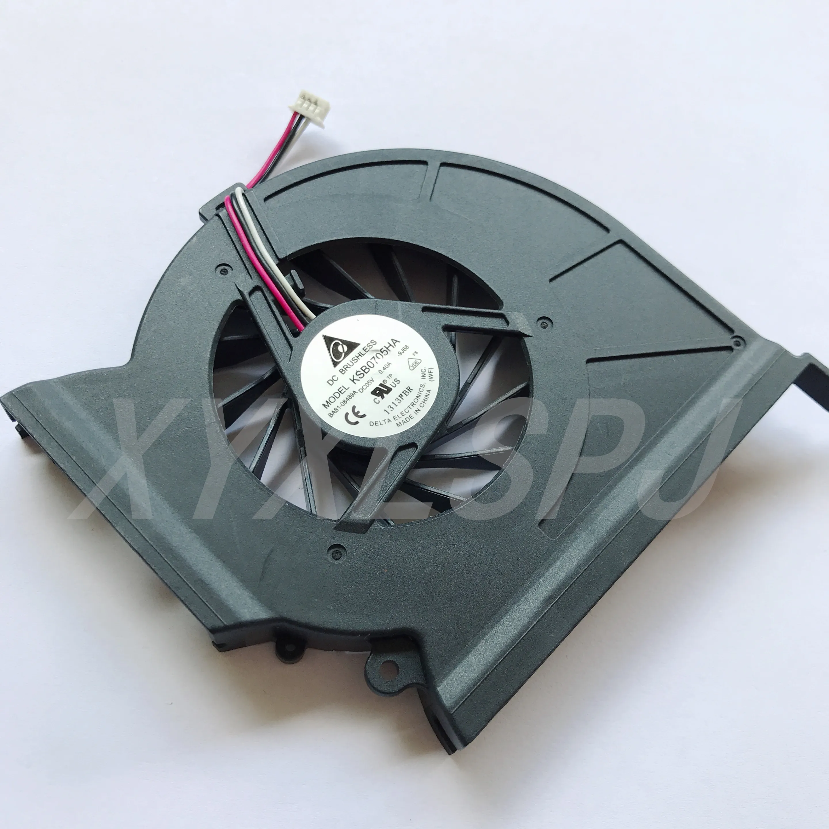 

Новый оригинальный вентилятор охлаждения процессора для SAMSUNG NP-R728 R730 R750 R770 R780 NP-R780 BA81-08489A KSB0705HA-9J68 DC05V 0,40a