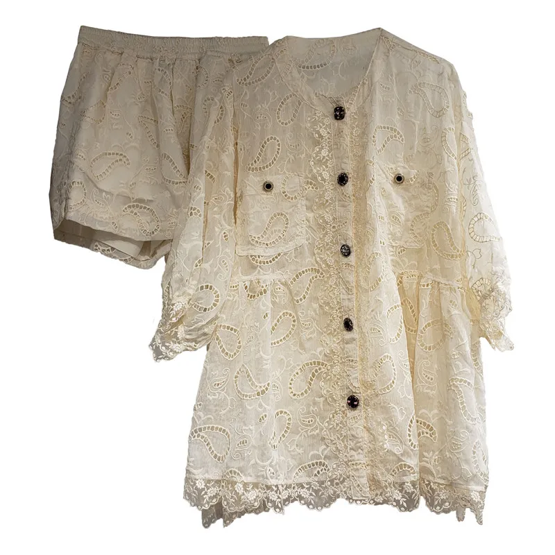 

2021 Summer Women's Clothing New Chic Lace Crocheted Print Loose Oversized O-Neck Hollow Top+Elastic Waist Shorts Two-Piece Sets