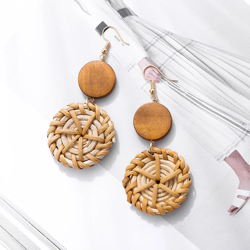 Классические модные круглые висячие серьги из ротанга с деревянным кристаллом