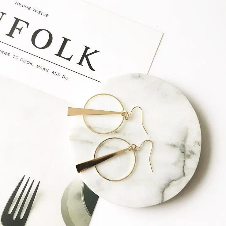 Новинка модные сережки с кисточками в богемном стиле геометрическим узором