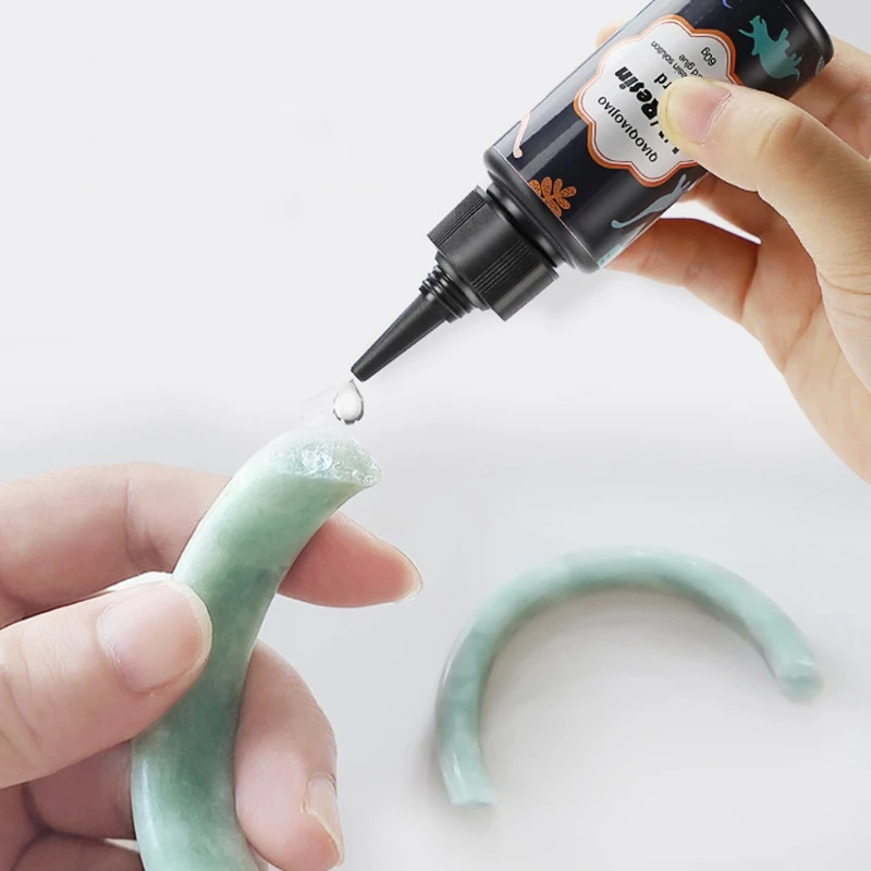 

Clear Ultraviolet Curing Epoxy Resin Hard UV Glue Solar Cure Sunlight Activated Resin for Casting Coating DIY Resin Mold