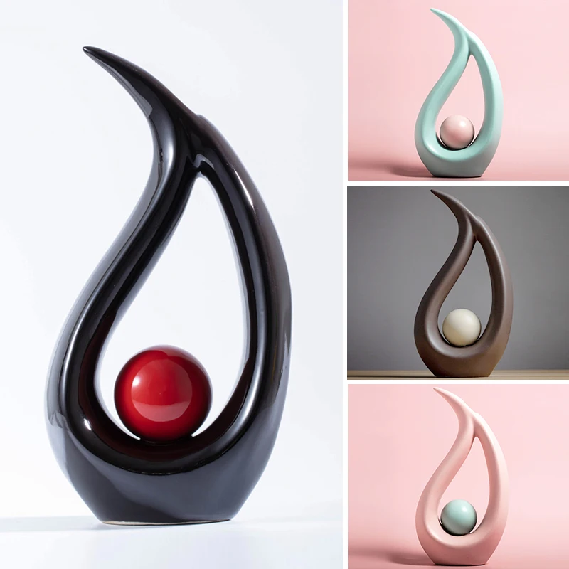 

European Creative Ceramic Ornament Home Decoration Crafts TV Cabinet Office Statues Accessories Wedding Gift Figurines L2156