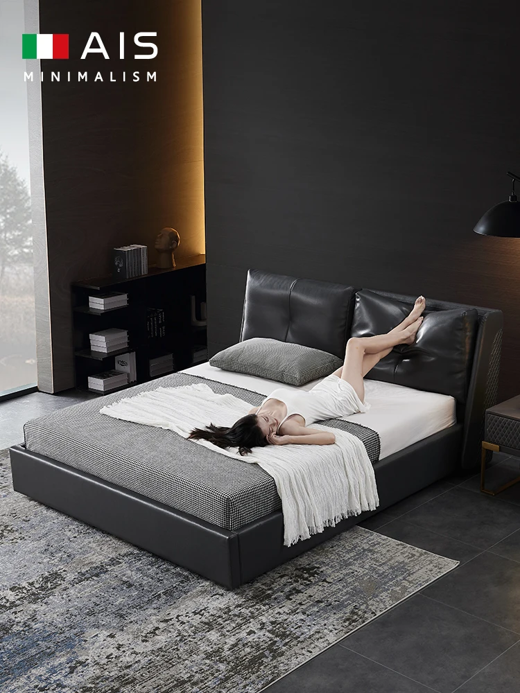 

Nordic leather bed modern minimalist 1.8 m 2 m master bedroom big bed black Italian minimalist soft wrap leather bed leather bed