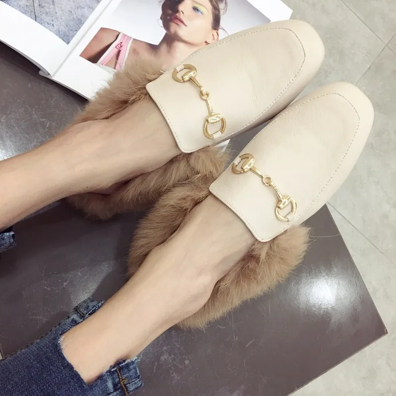 Женские тапочки на меху Уличная обувь с кроличьим мехом женские слипоны зимние