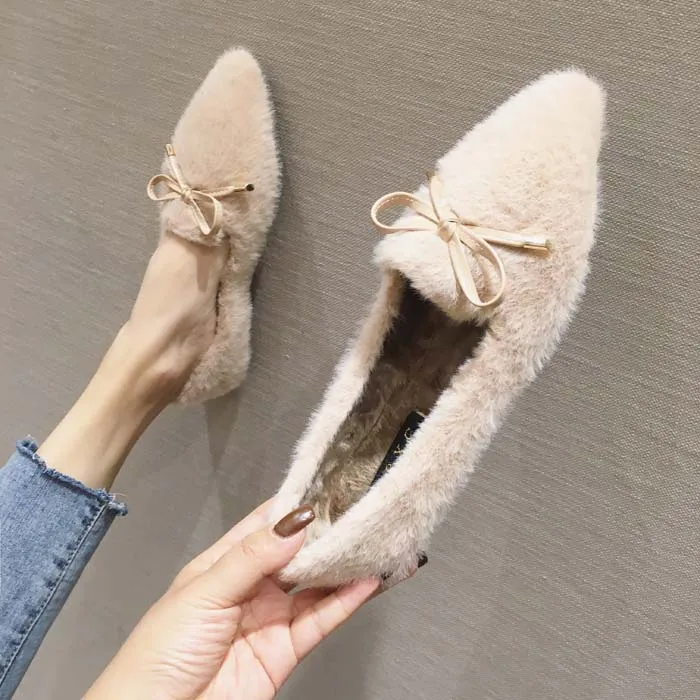 С Острым носком и бантиком на меху женские туфли плоской подошве Популярные