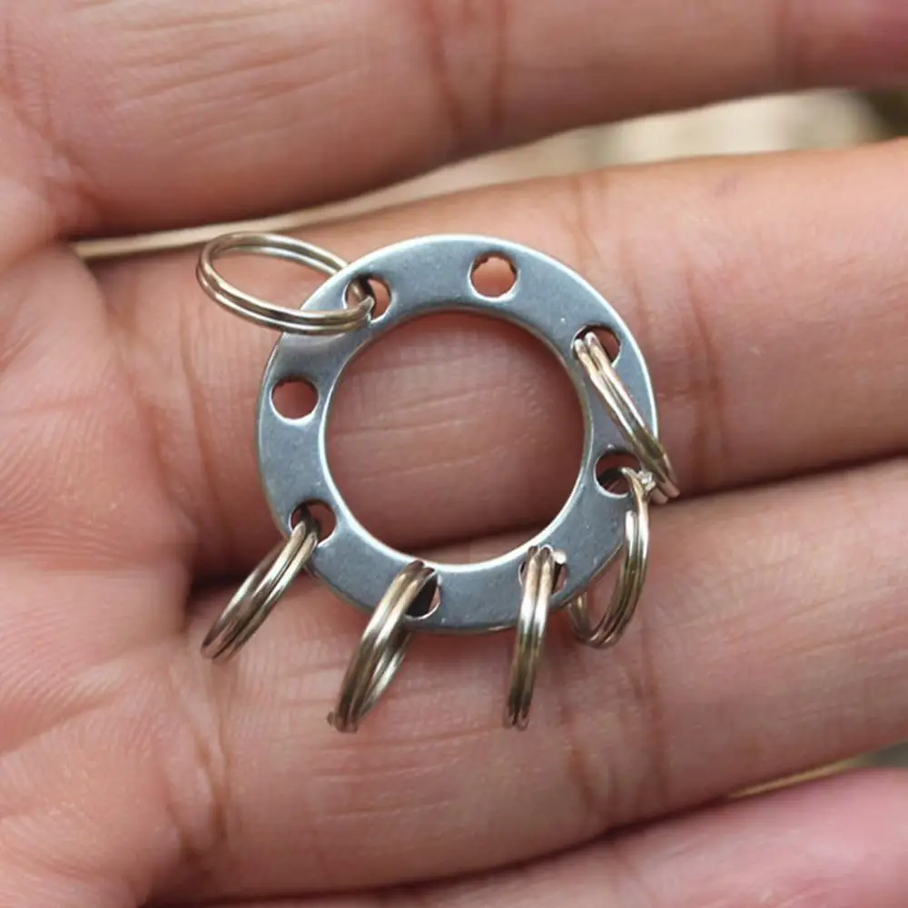 

1Pc 8 Hole Outdoor Keychain EDC Key Chain Outdoor Multi-purpose Keychain Hiking Mini Climbing Steel Rings with For Camping E0V5