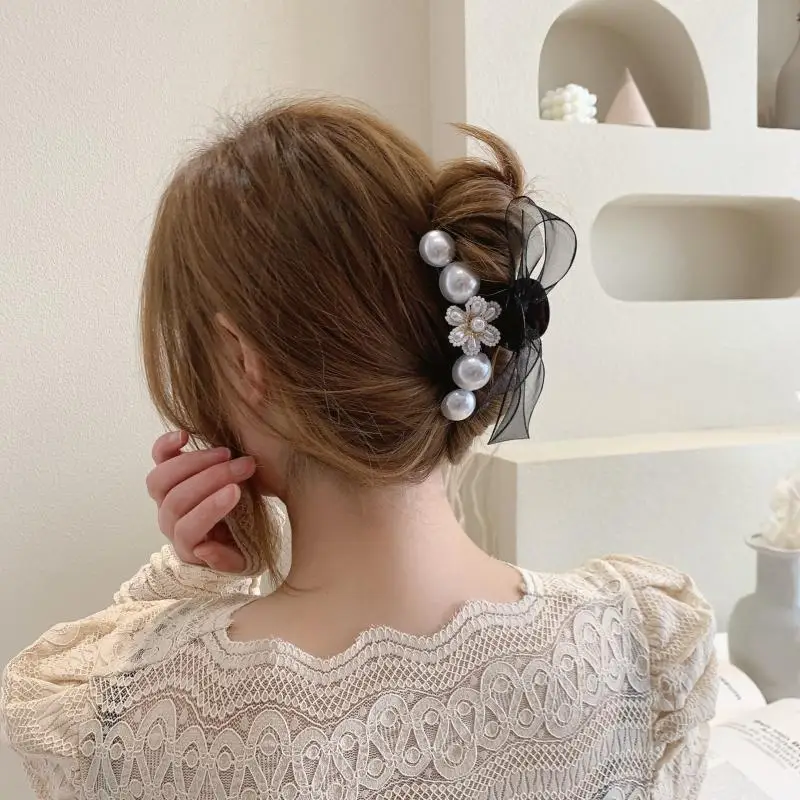 

Big Pearl Hair Claw For Women Ladies Ribbon Makeup Hair Barrettes Hair Accessories Korean Crab Hair Clip Fashion Girl Headwear