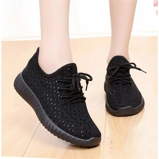 Новинка 2020 женские весенне-осенние туфли на плоской подошве однотонные