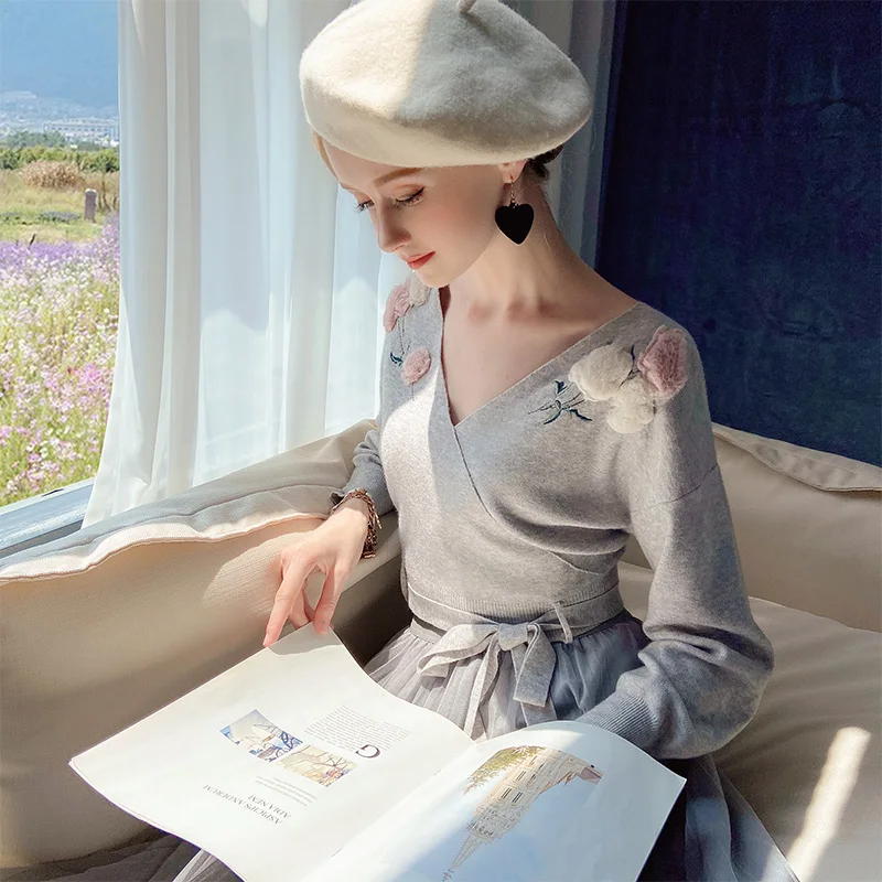 Dabuwawa Elegant Appliques V Neck Sweater Women Lantern Sleeve Sash Hem Tops Fashion Pullovers Sweaters Female DT1DJS017 | Женская