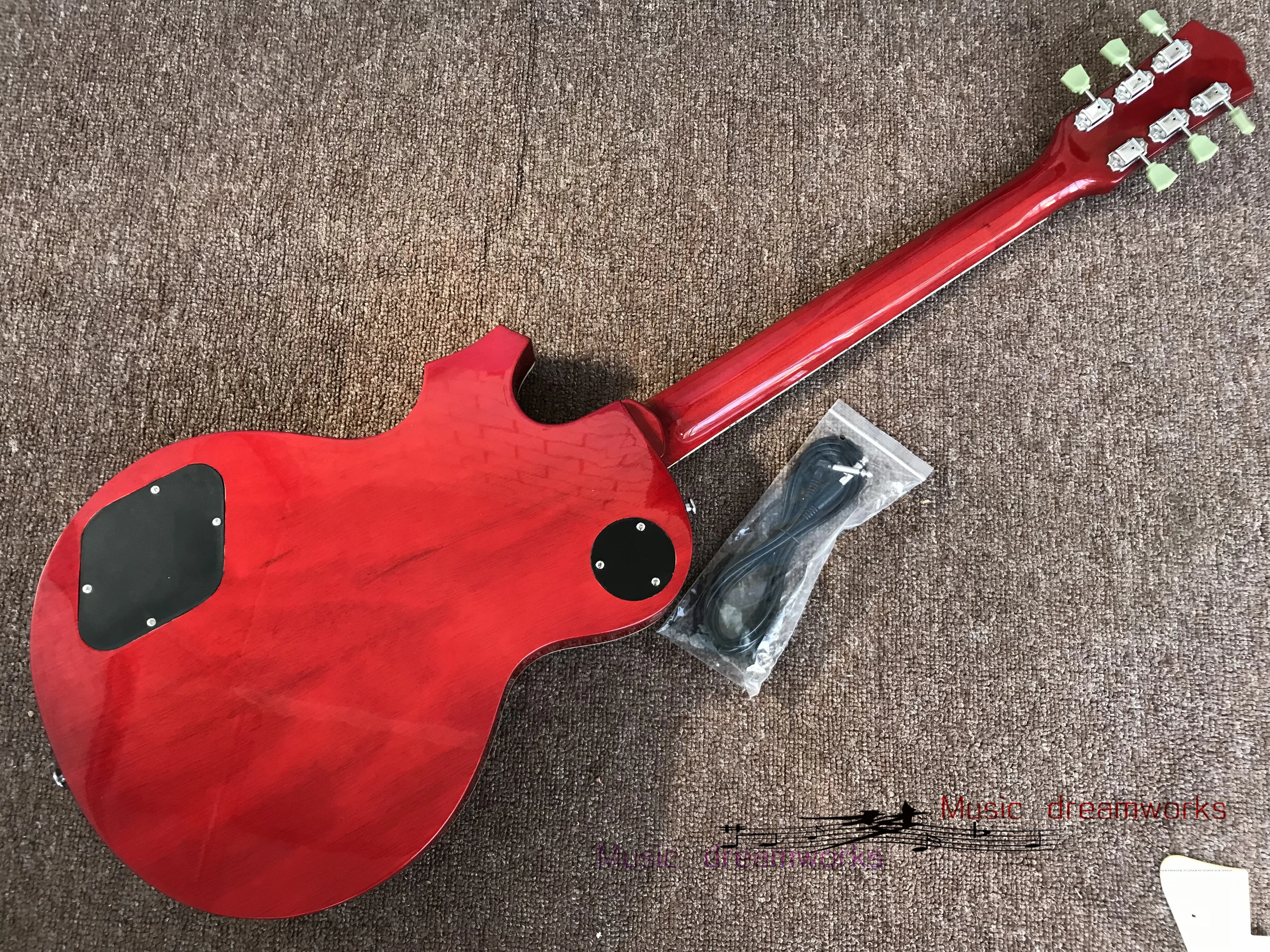 China OEM Sun eye RED color flamed maple electric guitar High quality wood Accept customized Free shipping | Спорт и развлечения