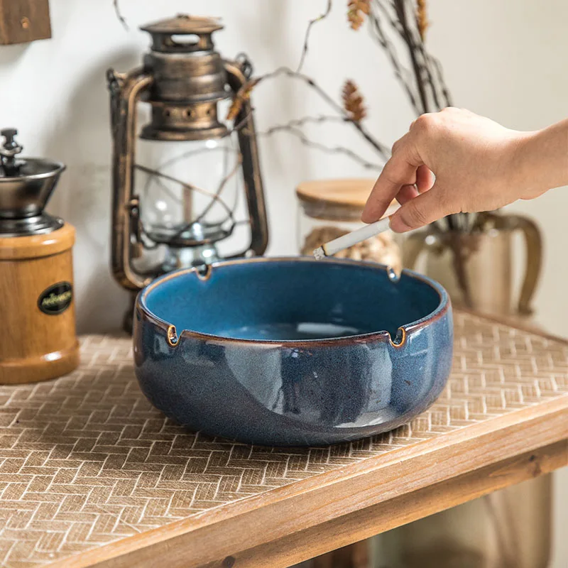 

Kitchen,Dining & Bar