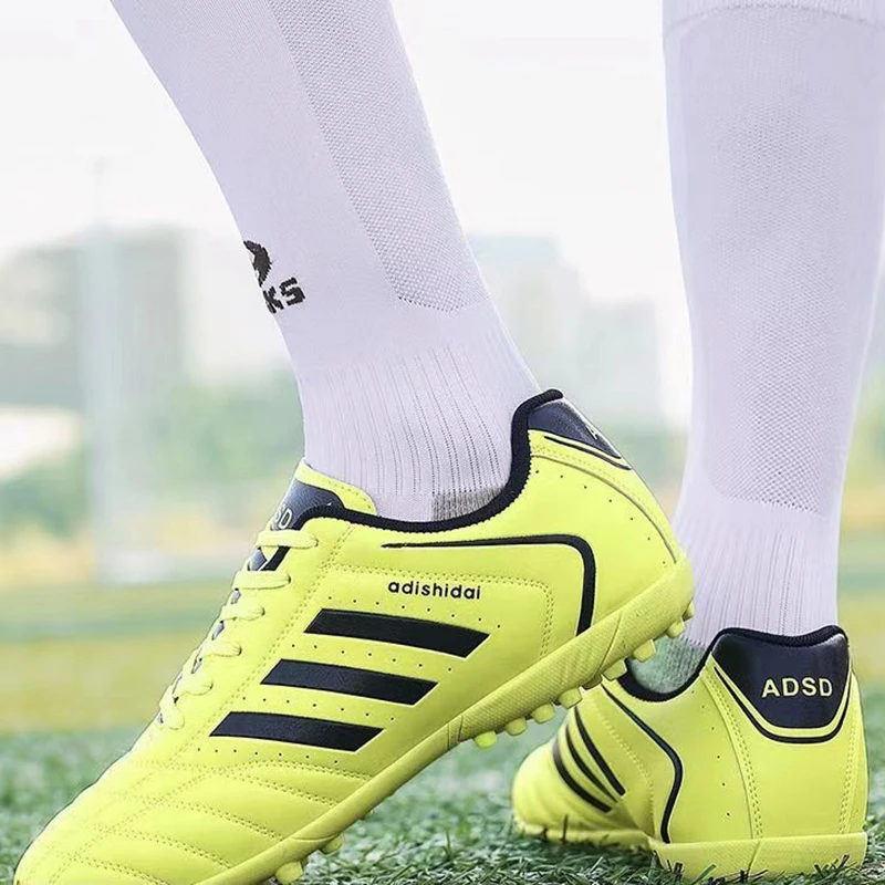 

2021 Men's Casual Shoes Summer New Fashion Flat-Bottom Breathable Sports Shoes Light shoes Men's Football Sports Shoes