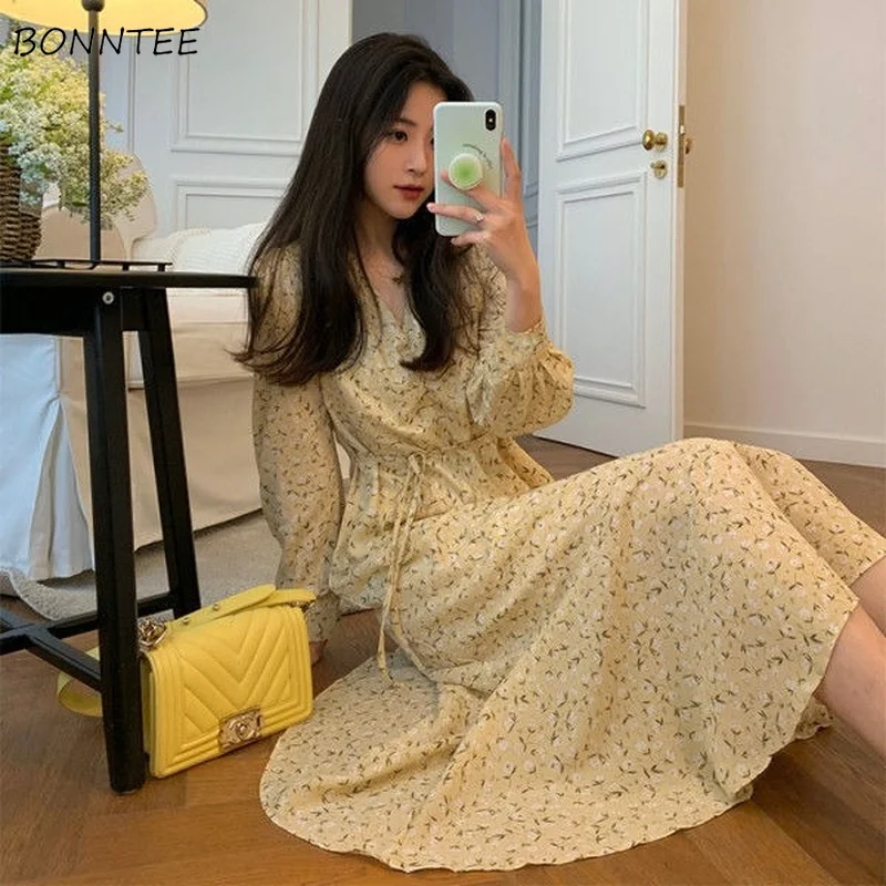 

Платье-миди женское ТРАПЕЦИЕВИДНОЕ с длинным рукавом и цветочным принтом